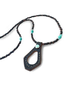 Lot 046